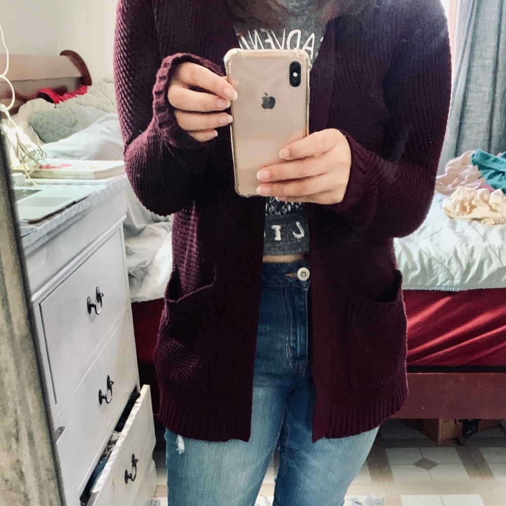 FOREVER 21 / Red plum cardigan